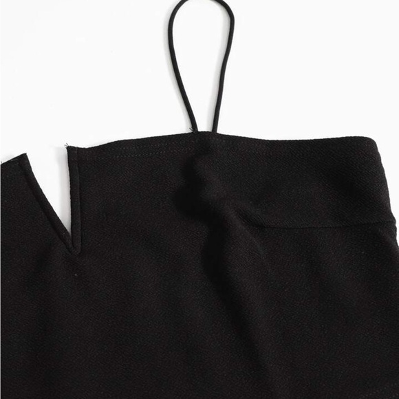 SHEIN Curve 1XL Black Two-Piece Set – Crop Cami Top & High-Waist Leggings - Picture 5 of 12